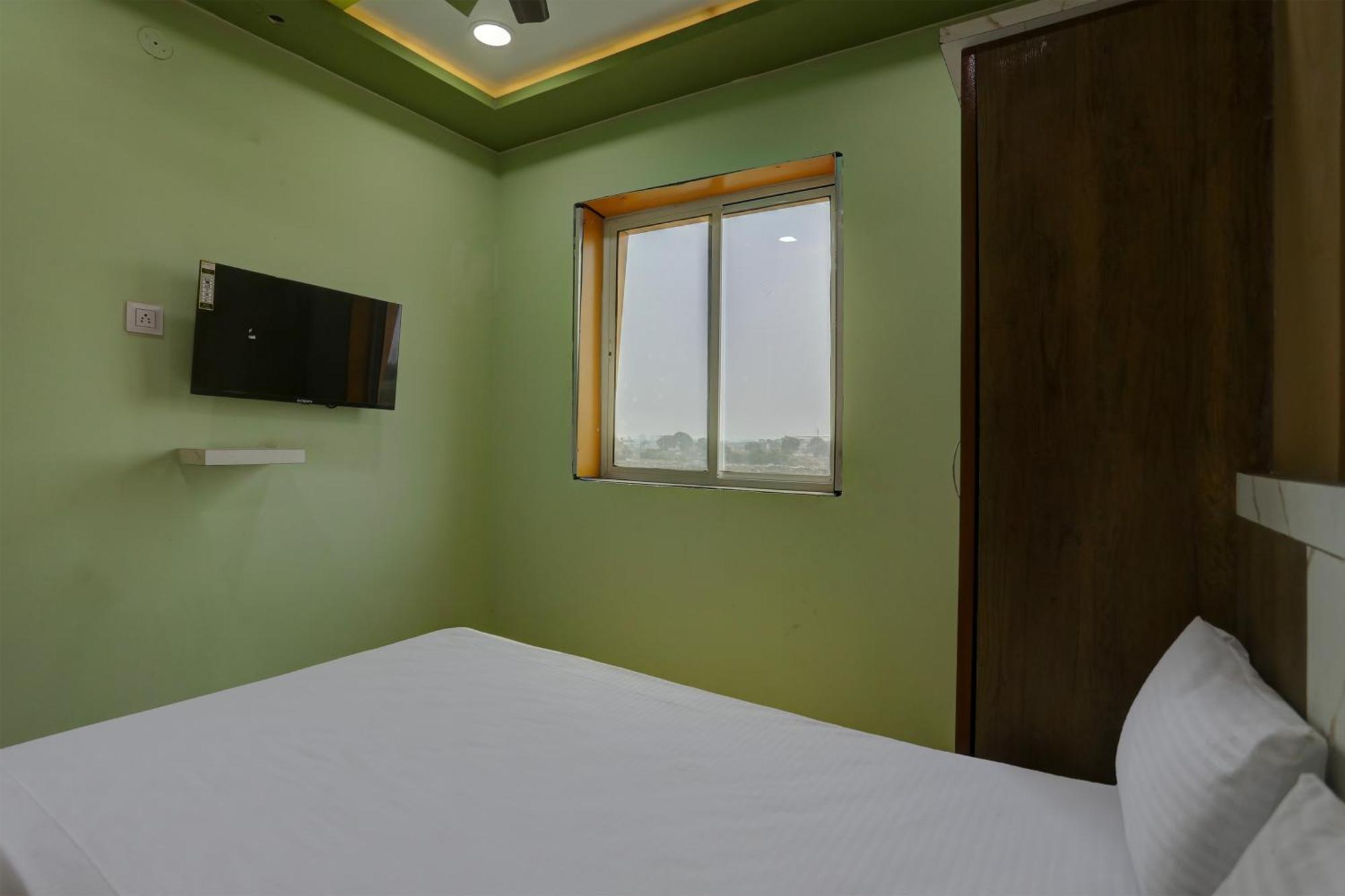 Spot On Hotel Ronak Place Indore Buitenkant foto